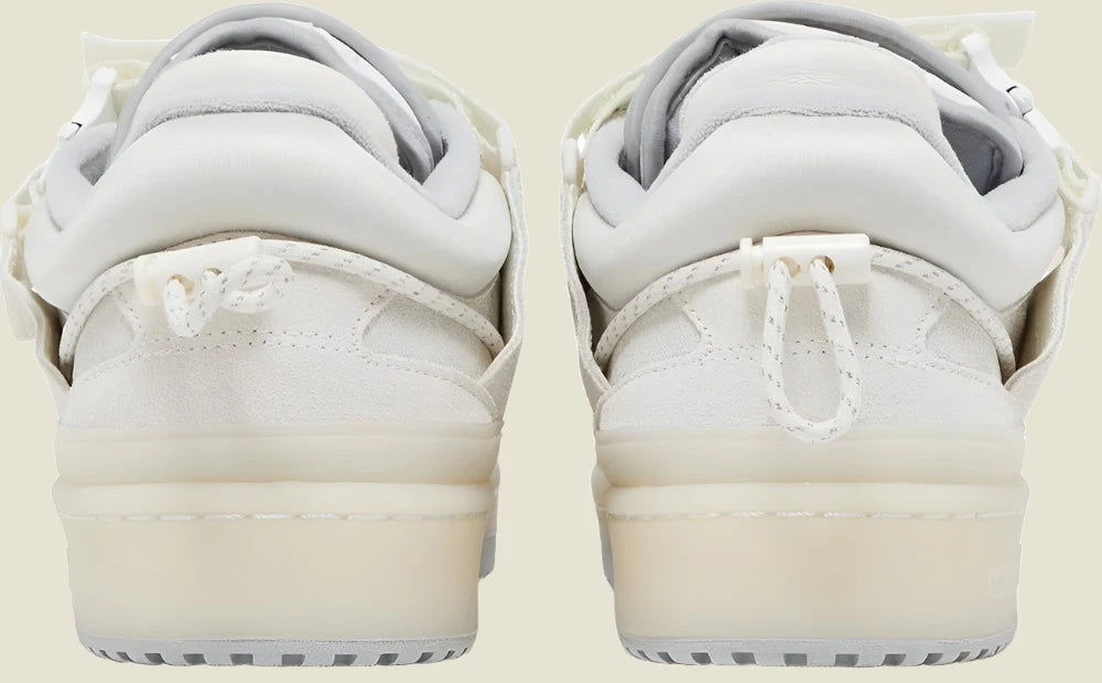 BAD BUNNY FORUM BUCKLE LOW 'WHITE'