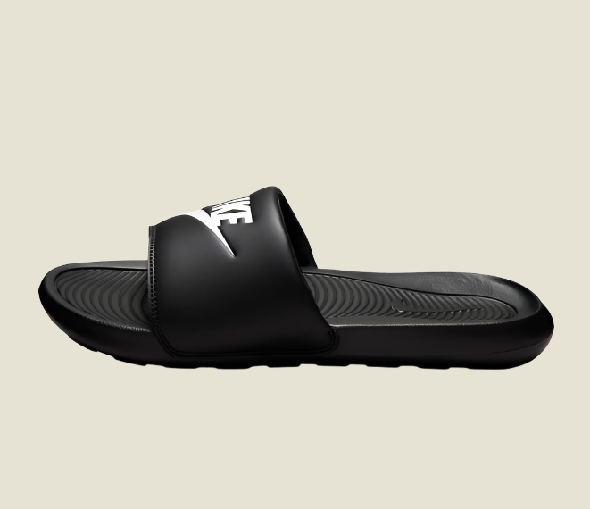VICTORI ONE 'BLACK/BLACK/WHITE'