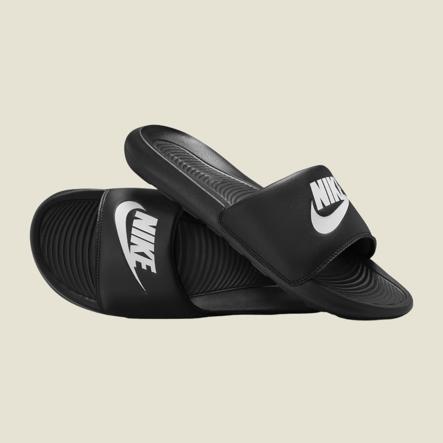 VICTORI ONE 'BLACK/BLACK/WHITE'