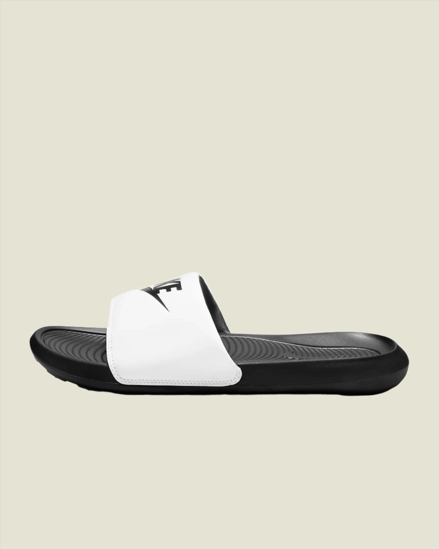 VICTORI ONE 'BLACK/WHITE/BLACK'