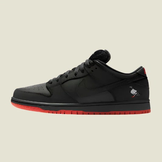 SB DUNK LOW BLACK PIGEON