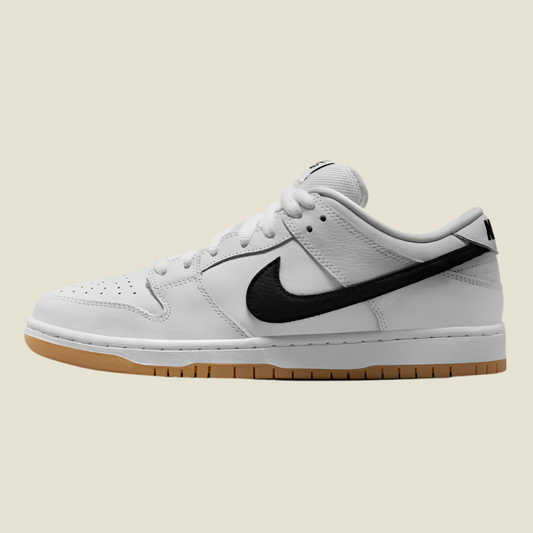 N SB DUNK LOW WHITE AND GUM LIGHT BROWN